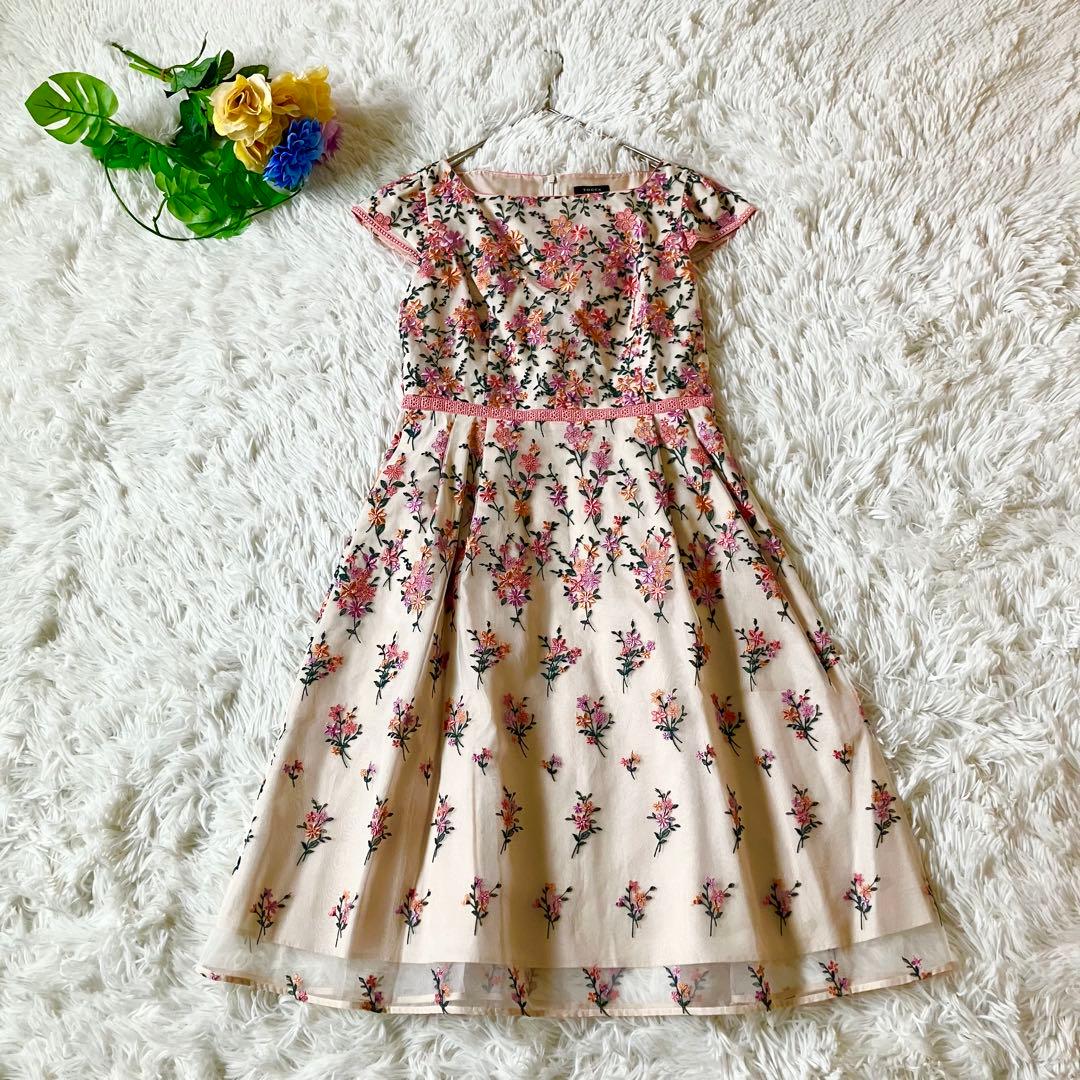 極美品✨トッカ　花柄　刺繍ワンピース サザンクロス　フレア　ピンクベージュ