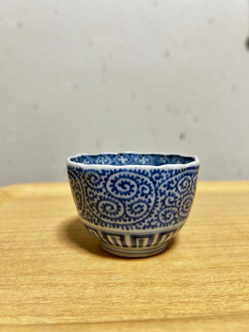 古伊万里1720年〜1820年頃　江戸時代　成化年製　蛸唐草文染付向付