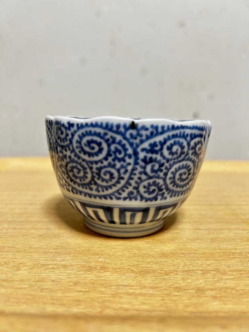 古伊万里1720年〜1820年頃　江戸時代　成化年製　蛸唐草文染付向付