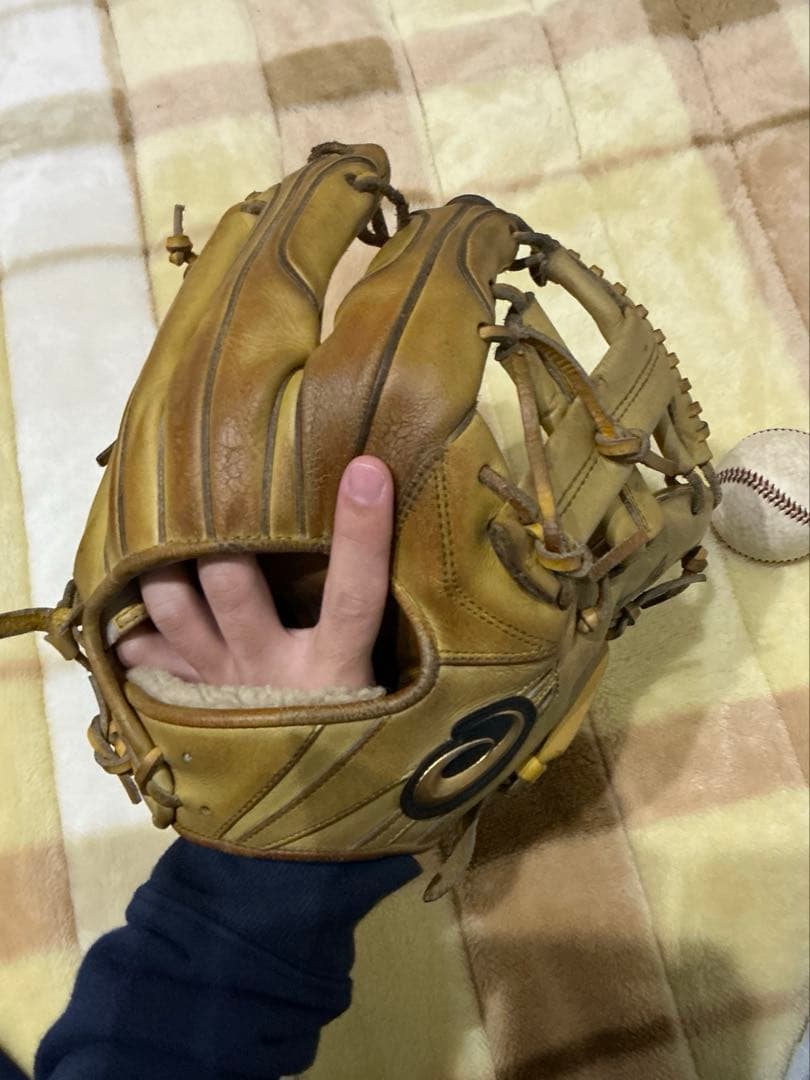 アシックス　ゴールドステージ　硬式　内野