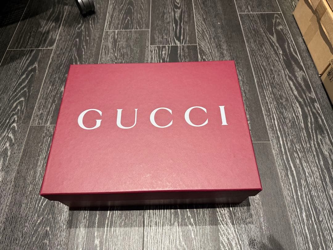 GUCCI バーガンディ ギフトボックス 大