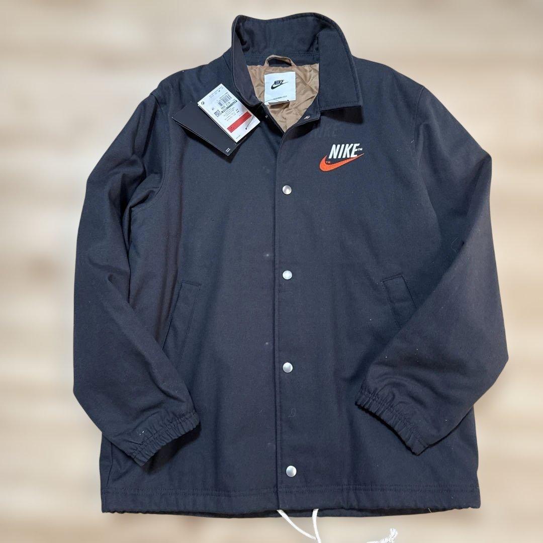 NIKE ブラックボタン付きジャケット