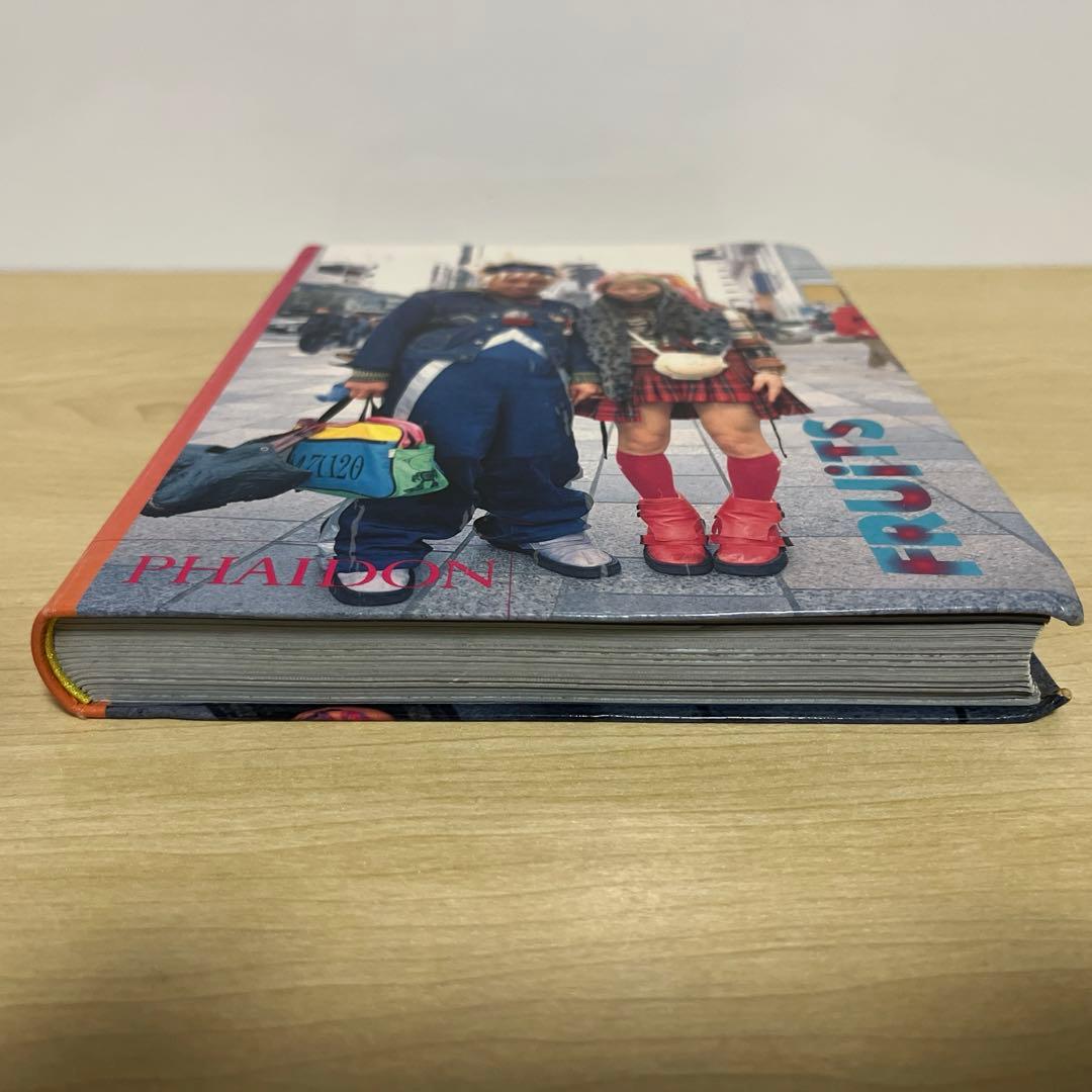 FRUiTS フルーツ　海外版　PHAIDON