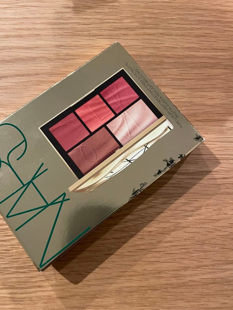 NARS★2024限定アイシャドウパレット