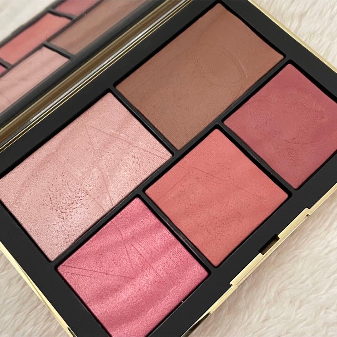 NARS★2024限定アイシャドウパレット