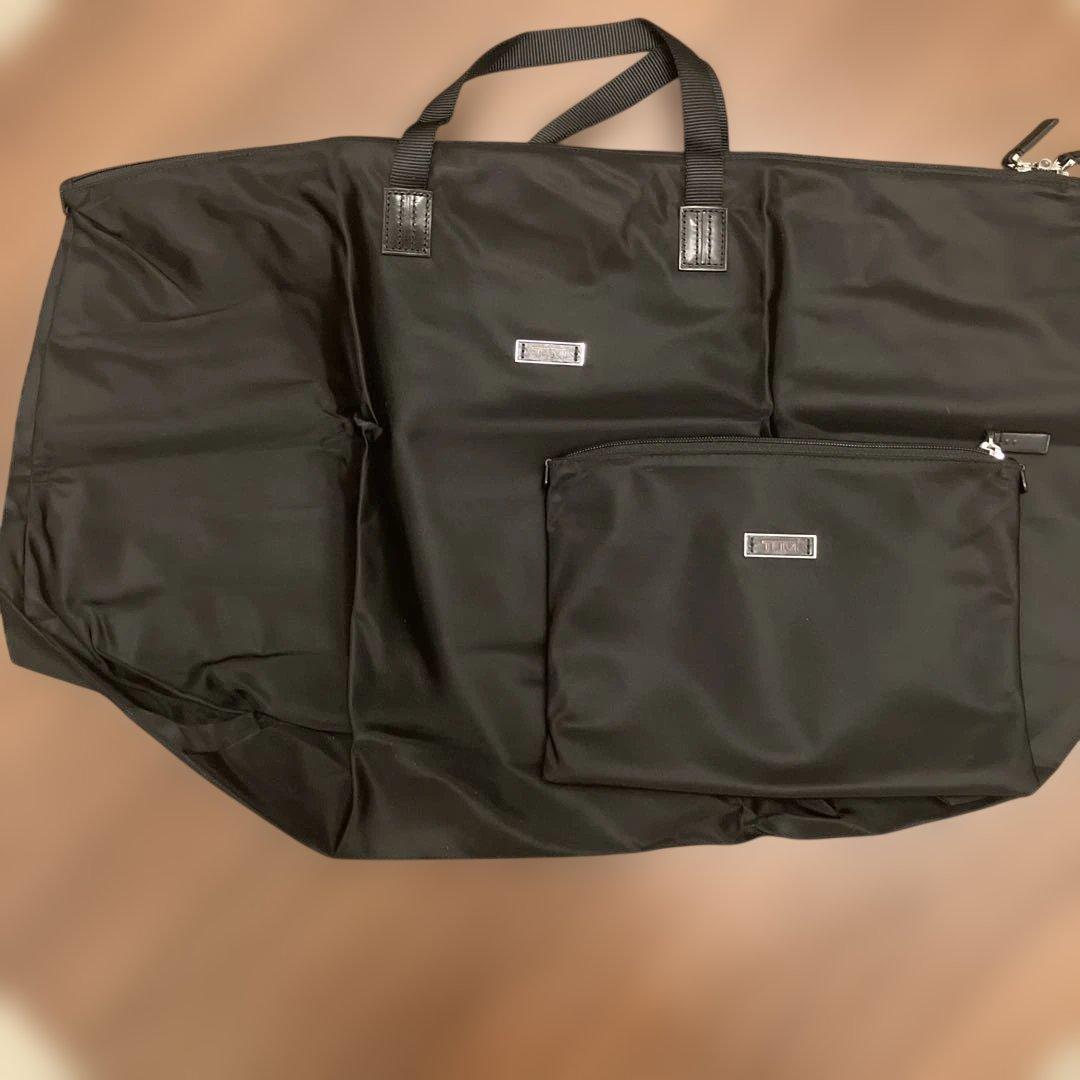 新品・未使用 TUMI ブラック 折りたたみ トートバッグ