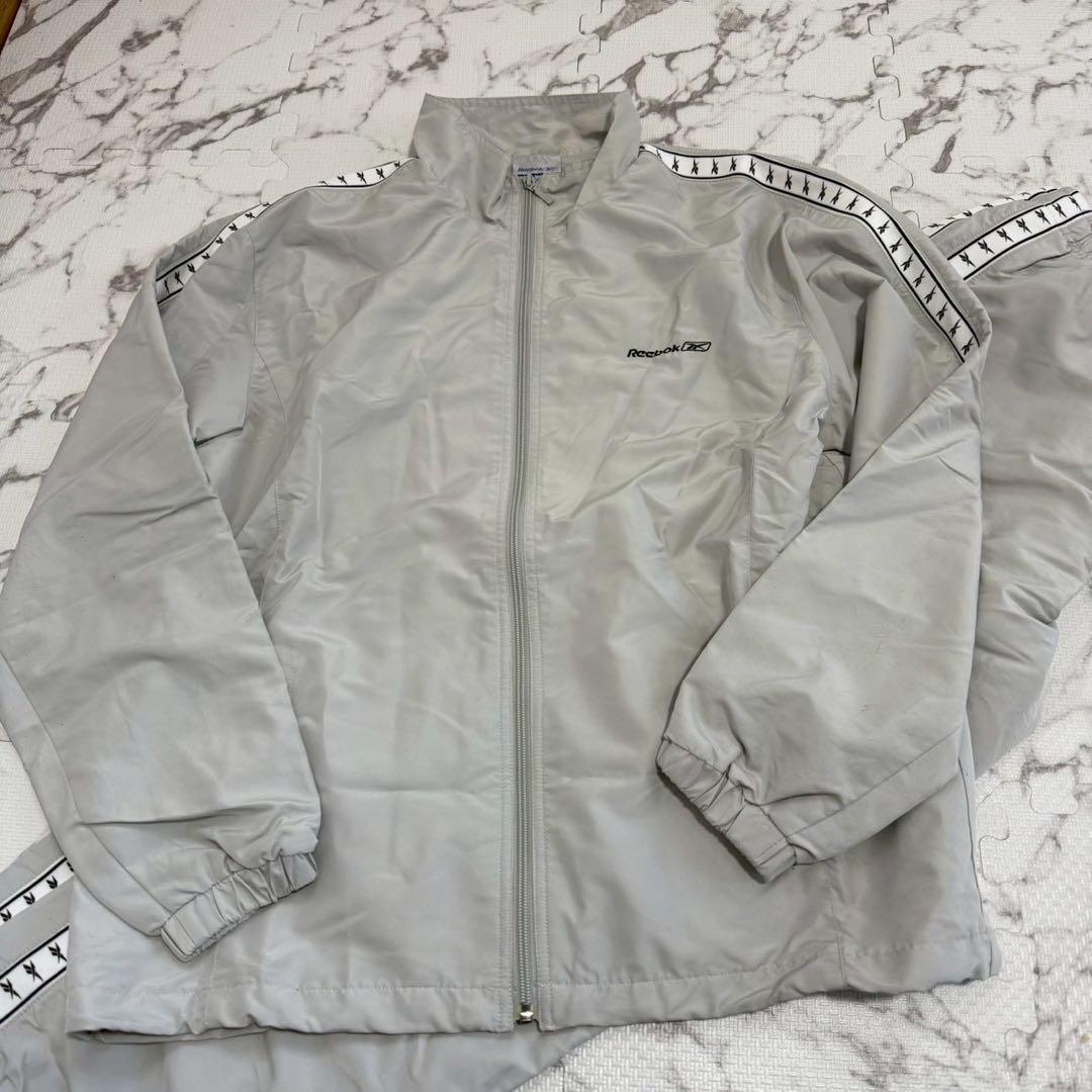 美品 Reebok セットアップ XL 銀 ジャージ　大きいサイズ　リーボック