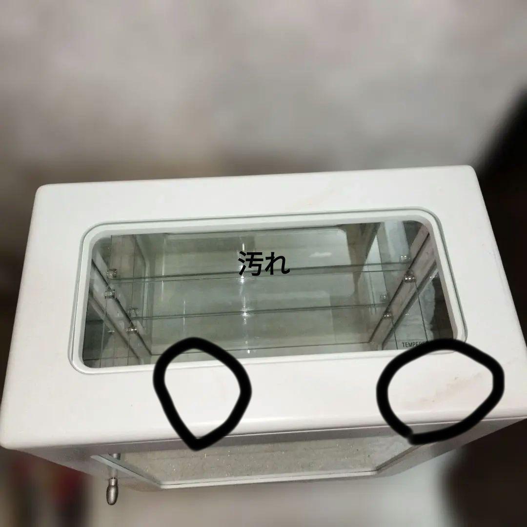 アラレ【エコメルカリ便限定】ガラスキャビネット中型 3段