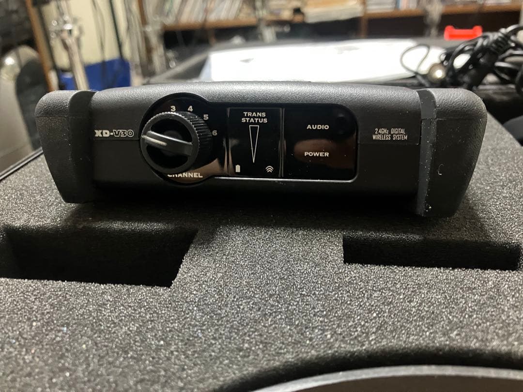 LINE 6 XD-V30 ワイヤレスピンマイクシステム