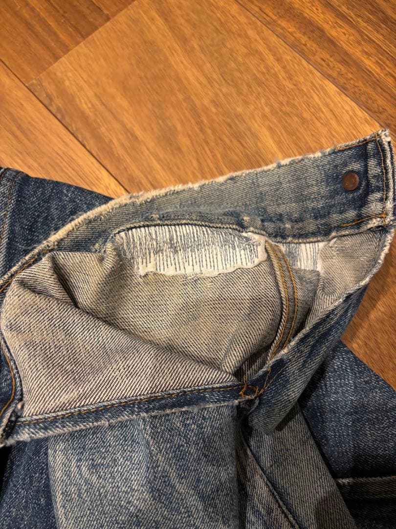 Levi's 70505 BIGE USA製　均等V 鬼ヒゲ　44