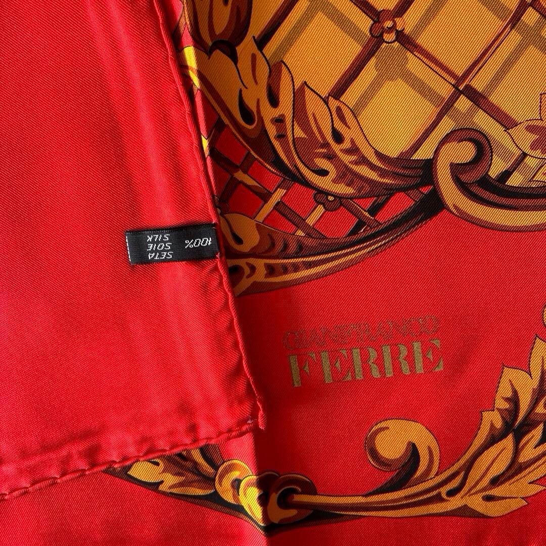 FERRE 大判シルクスカーフ　極美品　イタリア製　希少