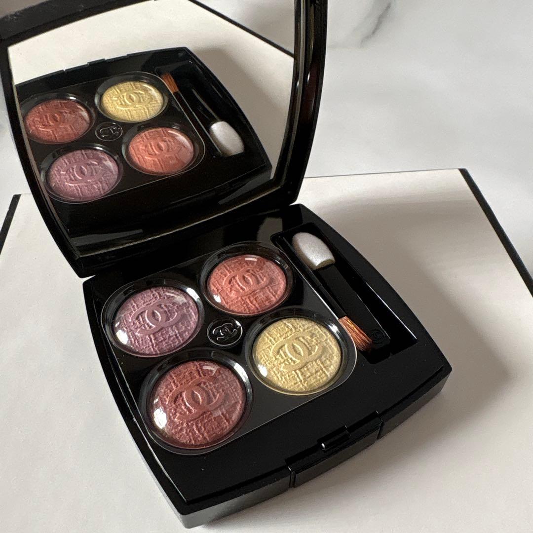 CHANEL未使用品 レキャトルオンブル 68デリス