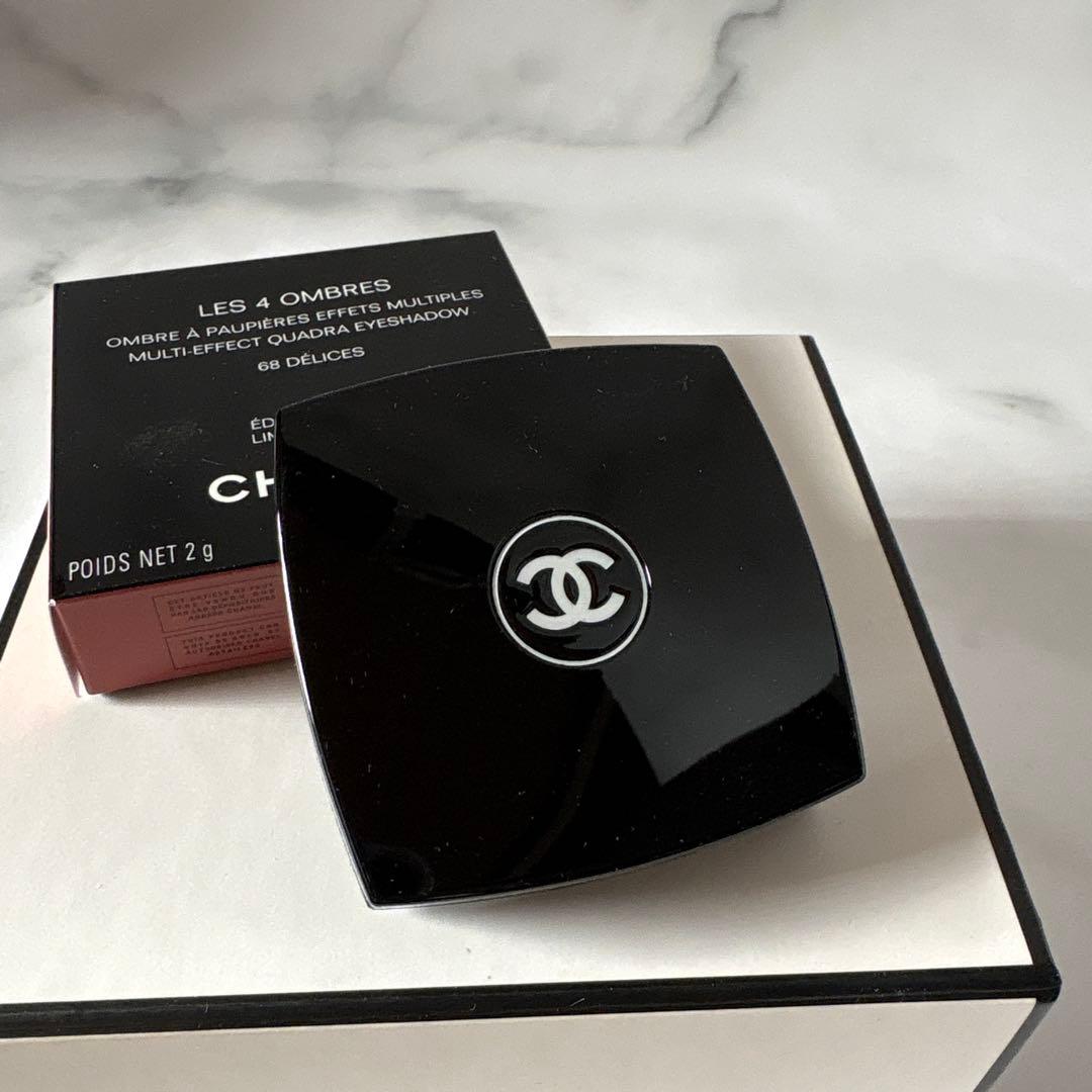 CHANEL未使用品 レキャトルオンブル 68デリス