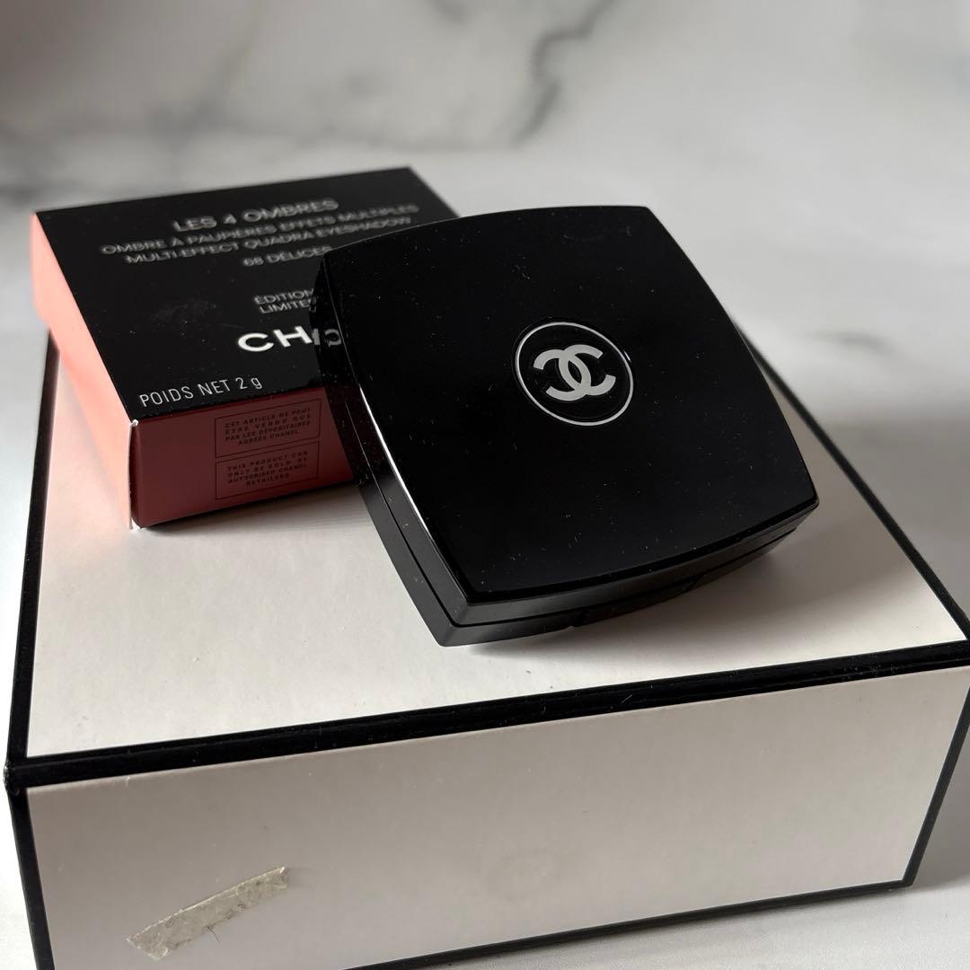 CHANEL未使用品 レキャトルオンブル 68デリス