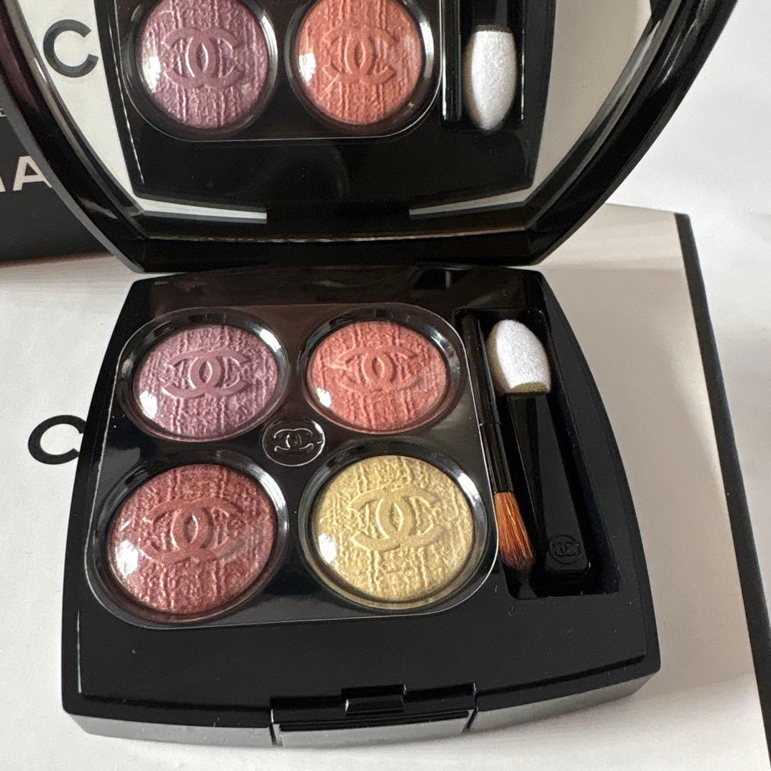 CHANEL未使用品 レキャトルオンブル 68デリス