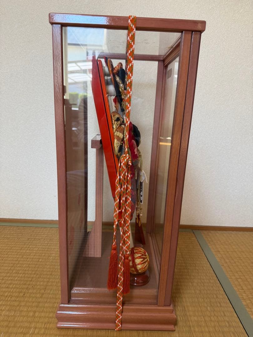 伝統的な羽子板人形 透明ケース付き