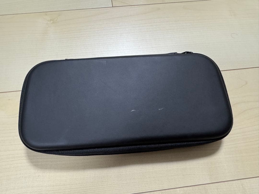 【美品／ケース•画面保護シール付】Nintendo Switch