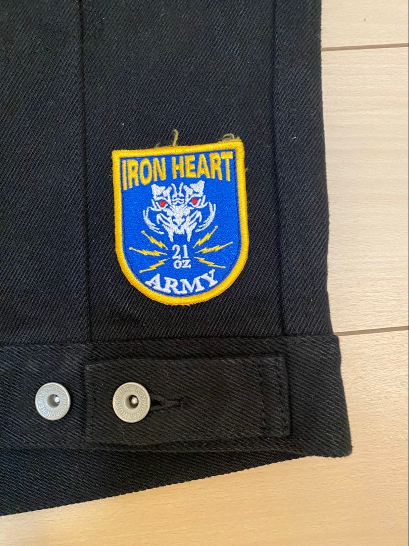 IRON HEART ブラック ベスト 40
