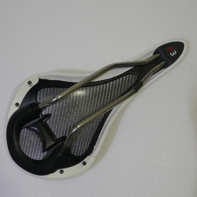 FIZIK サドル ALIANTE R3 TEAM EDITION