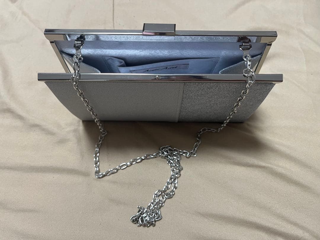 AIMERシルバークラッチバッグ パーティーバッグ