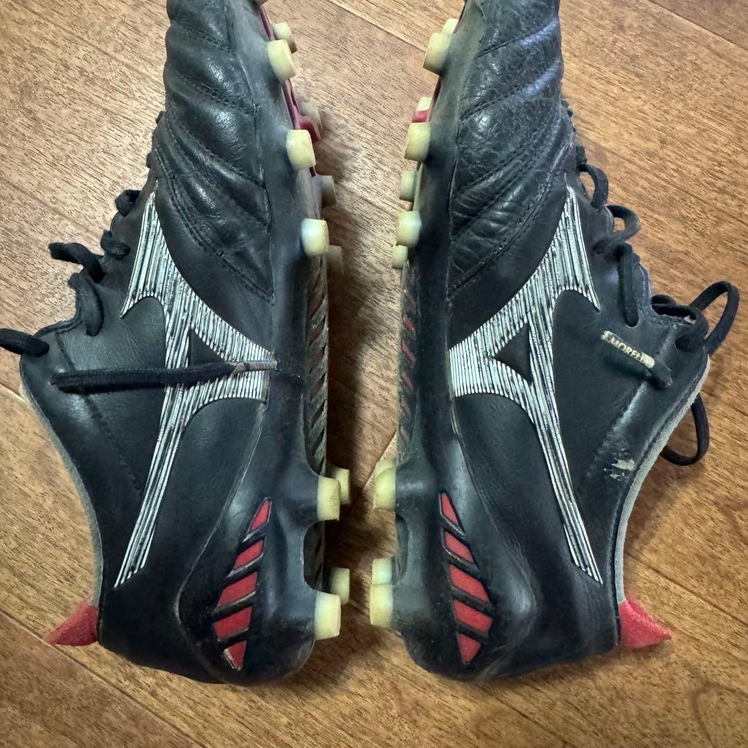 Mizuno Morelia サッカーシューズ ブラック/レッド