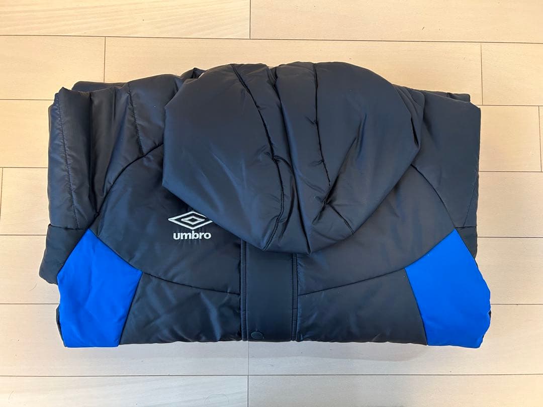 【新品・未使用】アンブロ　ベンチコート　S