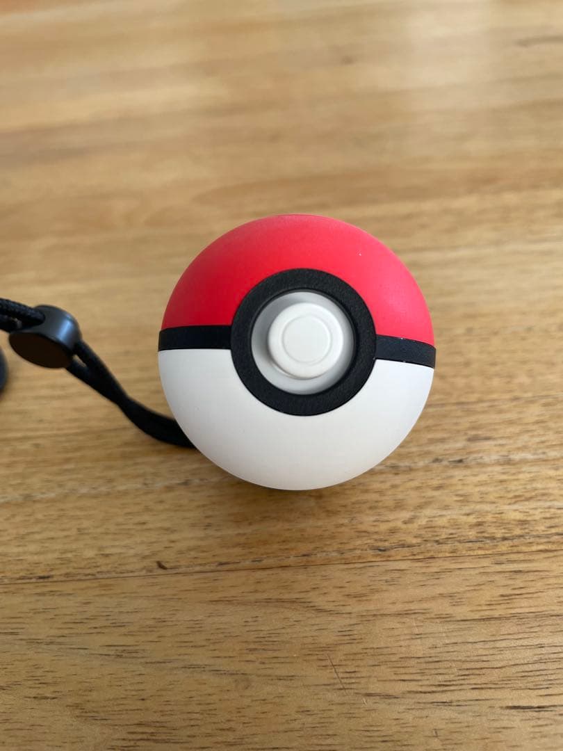 ポケットモンスター　レッツゴーピカチュウ　モンスターボールPLUS