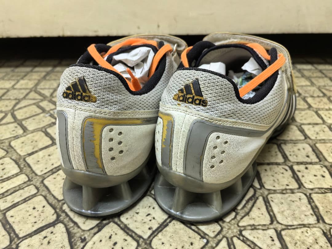 稀有 アディダス adipower1 ウエイトリフティングシューズ スクワット