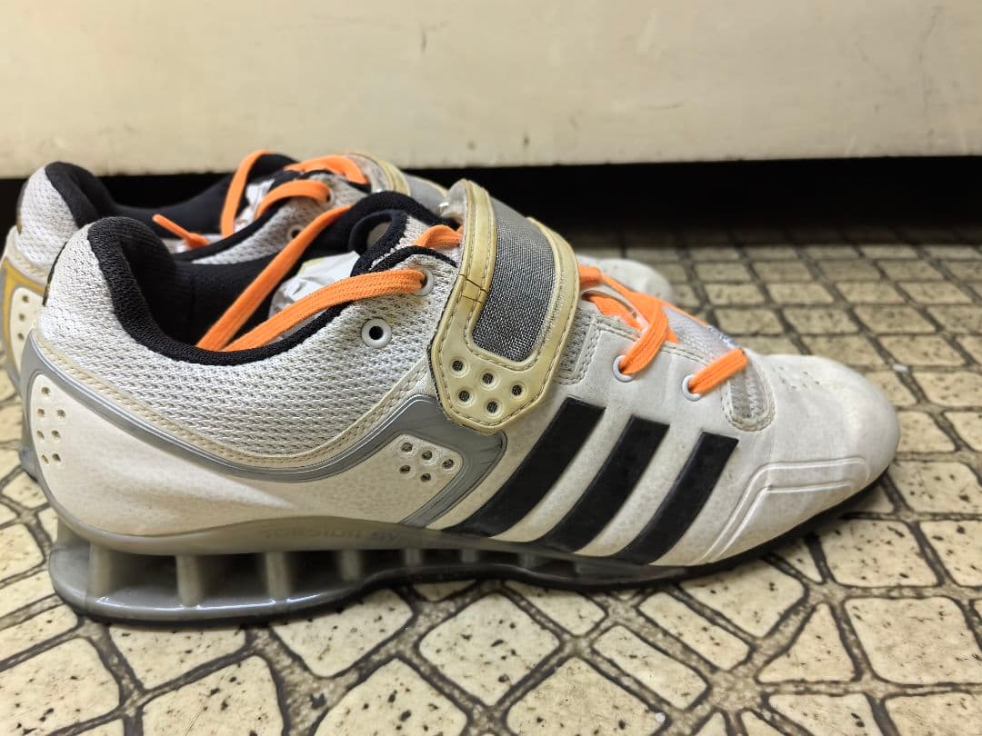 稀有 アディダス adipower1 ウエイトリフティングシューズ スクワット