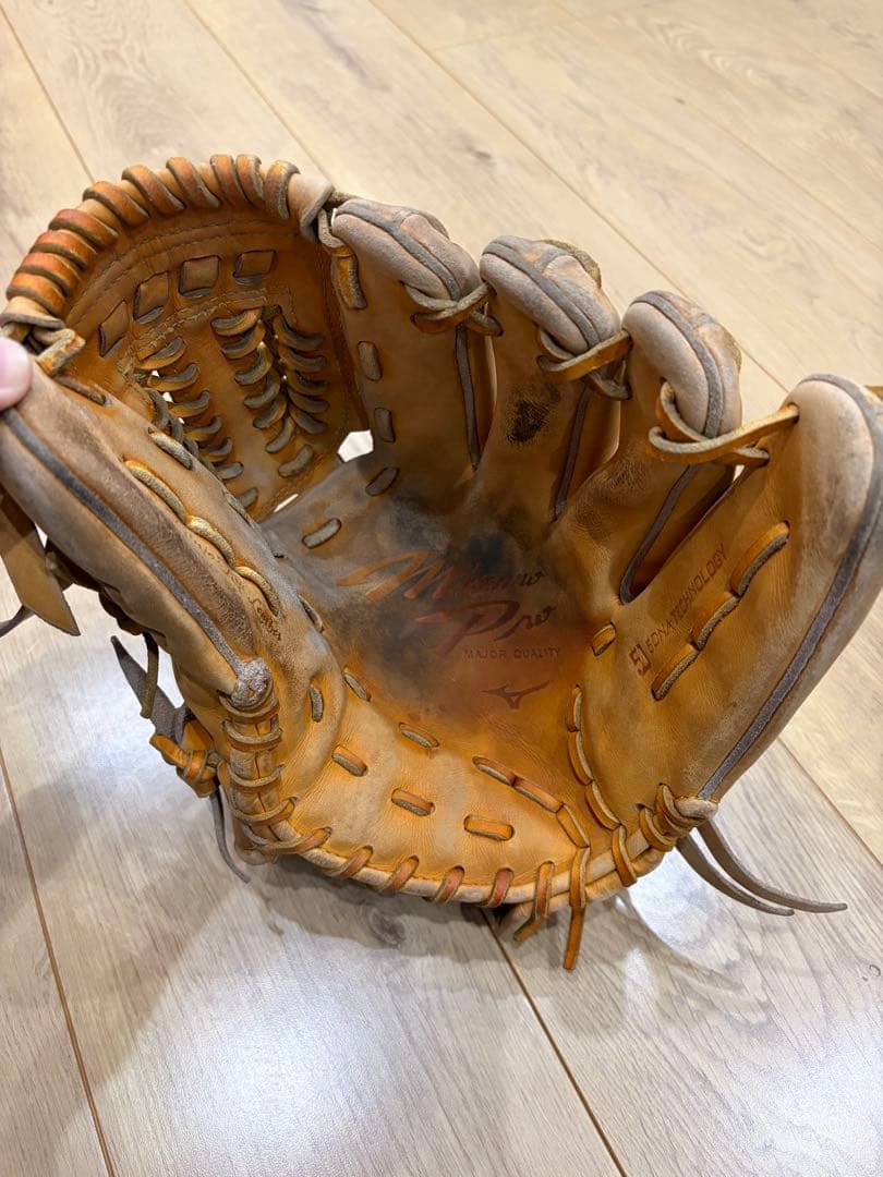 ミズノプロ一般硬式内野手グローブ！高校野球対応品！