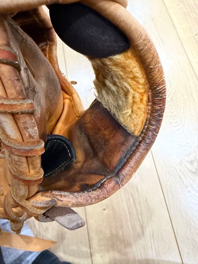 ミズノプロ一般硬式内野手グローブ！高校野球対応品！