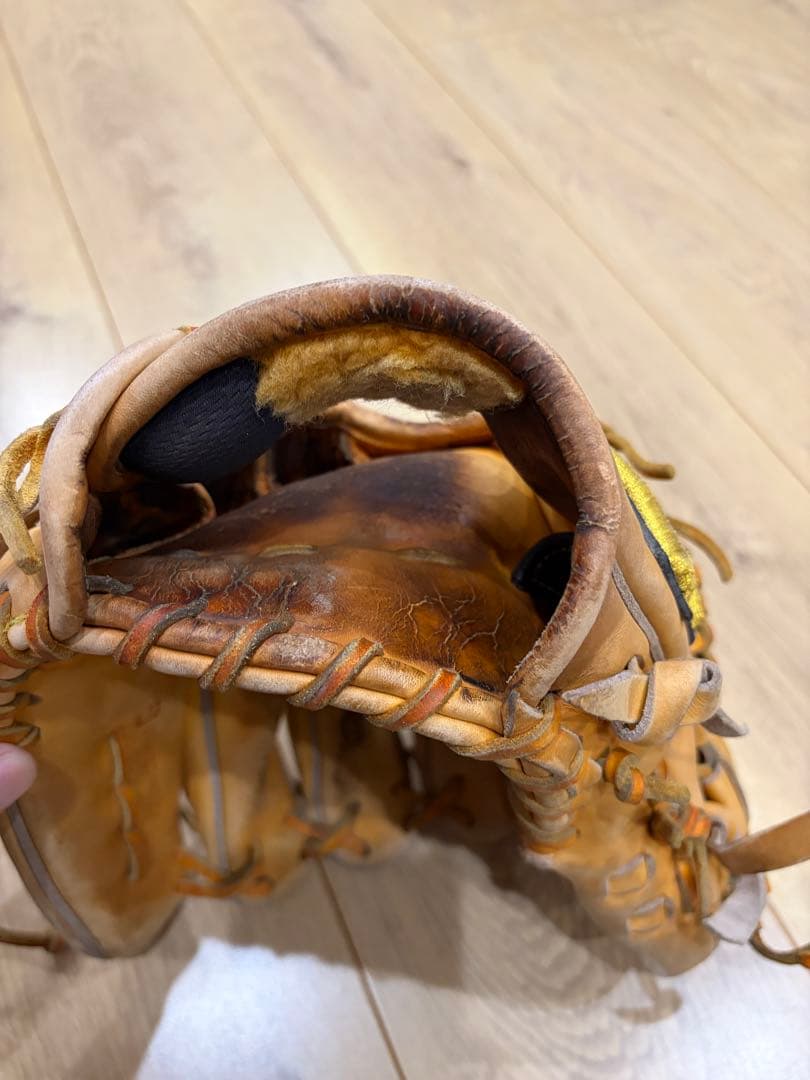 ミズノプロ一般硬式内野手グローブ！高校野球対応品！