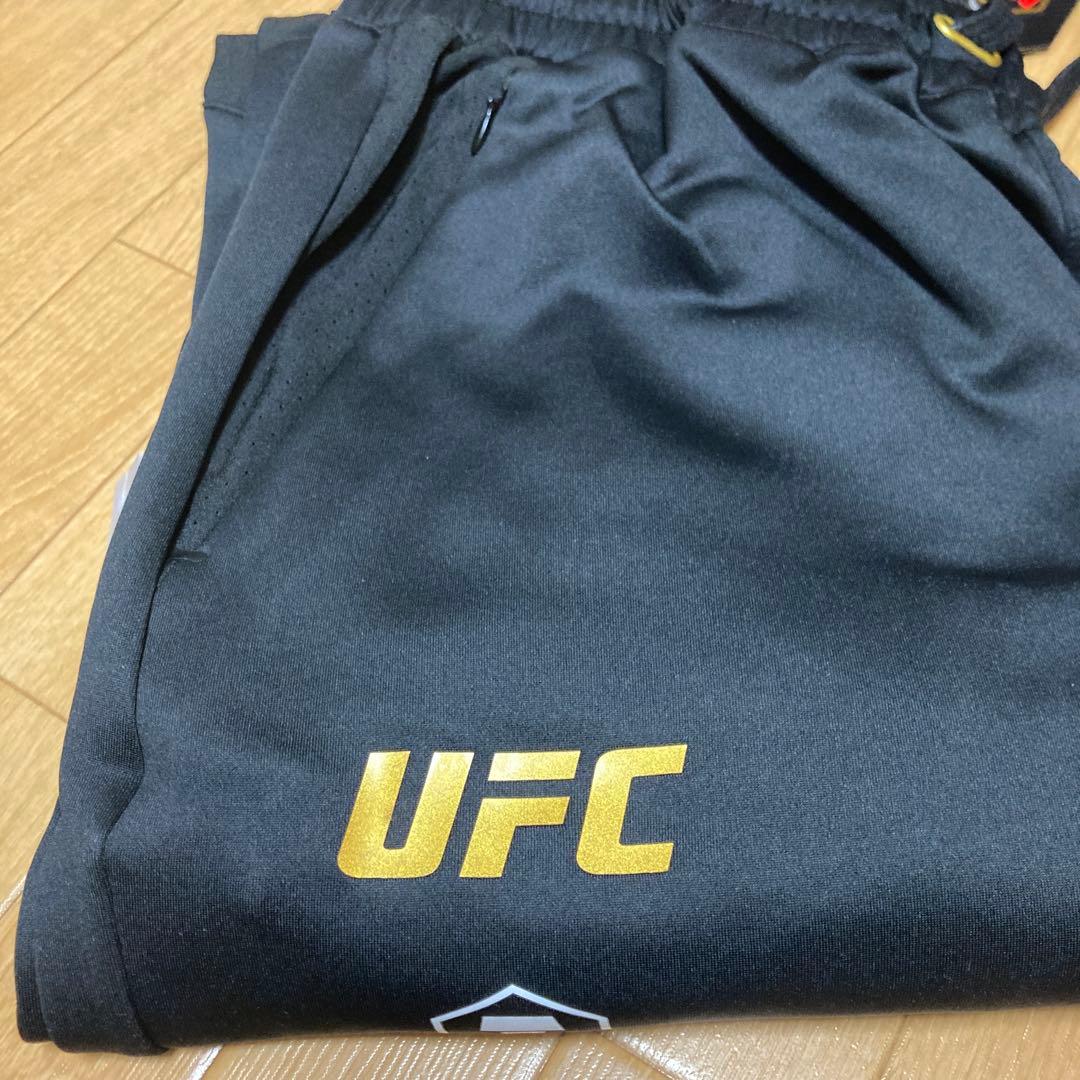 UFC Venum XL ブラック/ゴールド ウォークアウトパンツ