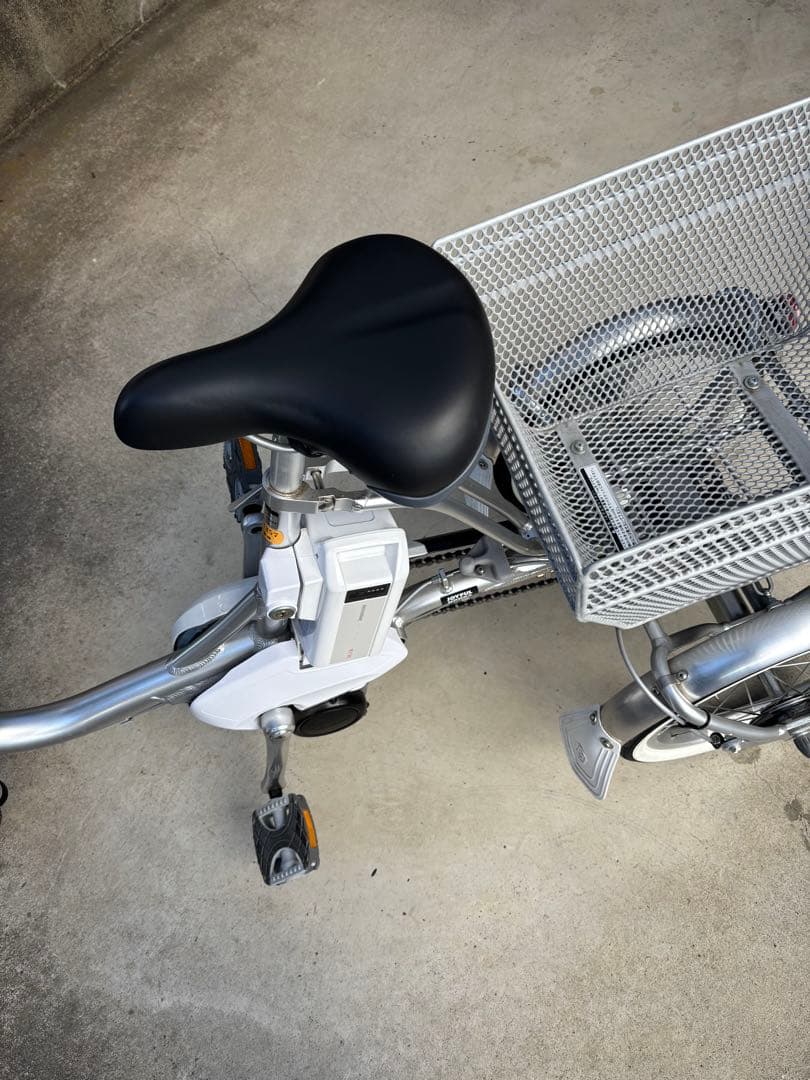 ブリヂストン　アシスタワゴン電動アシスト三輪車