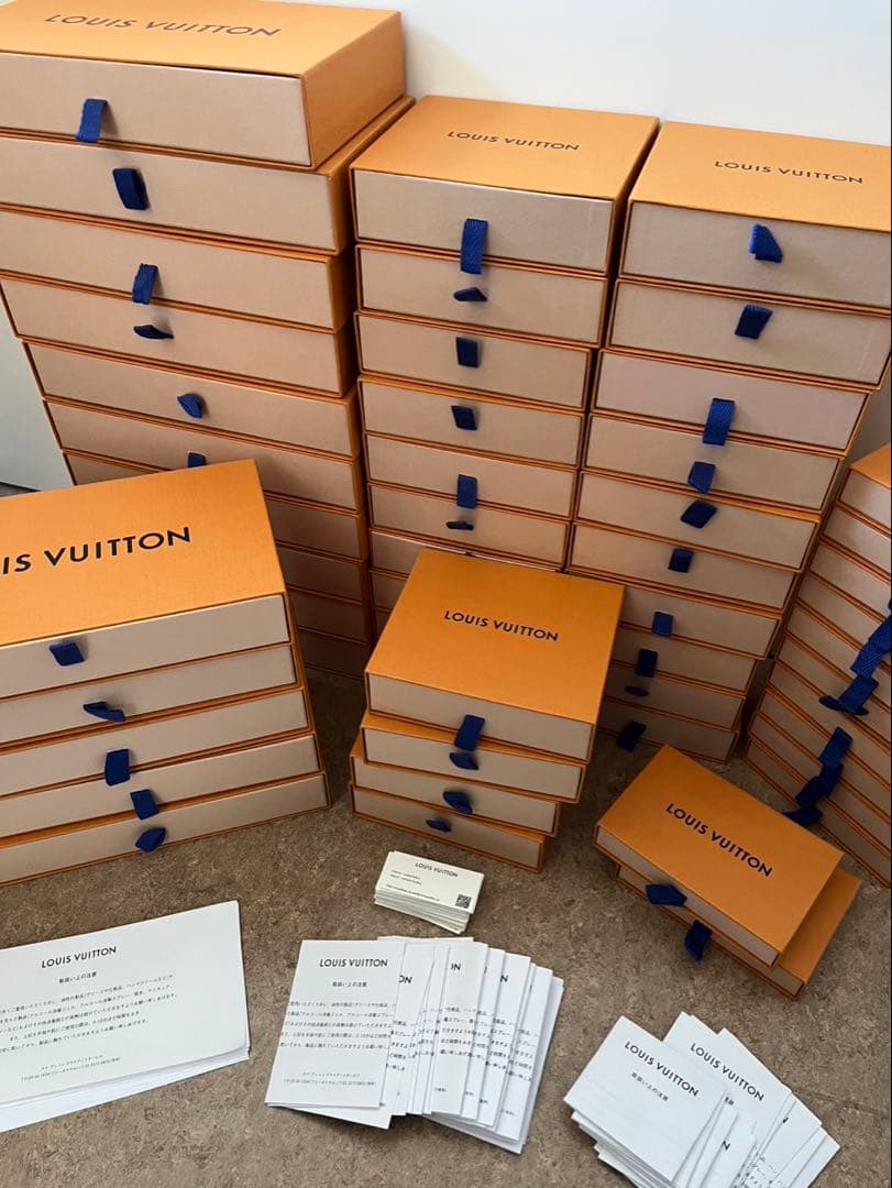 LOUIS VUITTONルイヴィトン　保存用空箱　44個セット