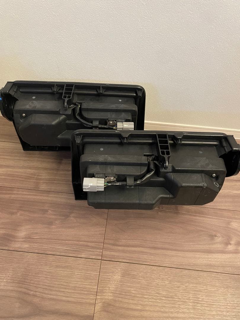 日野 LED テールランプ