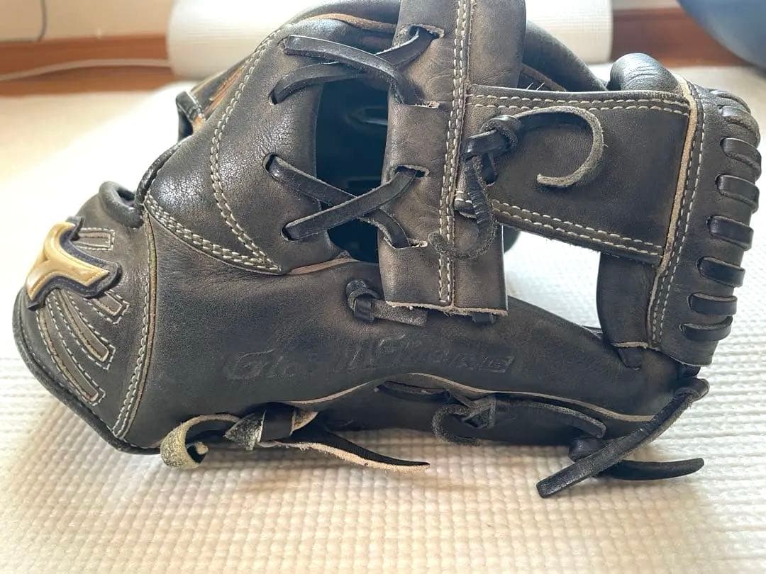 グローバルエリート　軟式　内野手用グローブ　少年用　坂本勇人モデル　黒