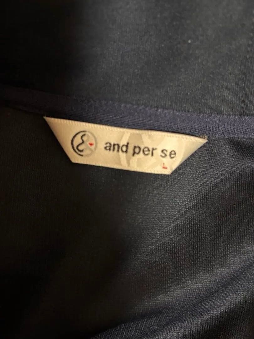 and per se フルジップパーカーネイビーL