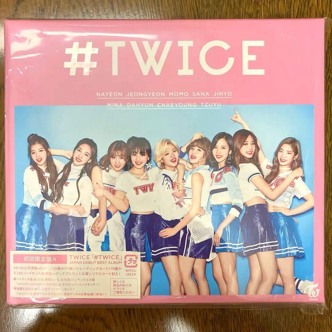 #TWICE 初回限定盤A 美品 CD＋80p写真集＋IDカード・トレカ付