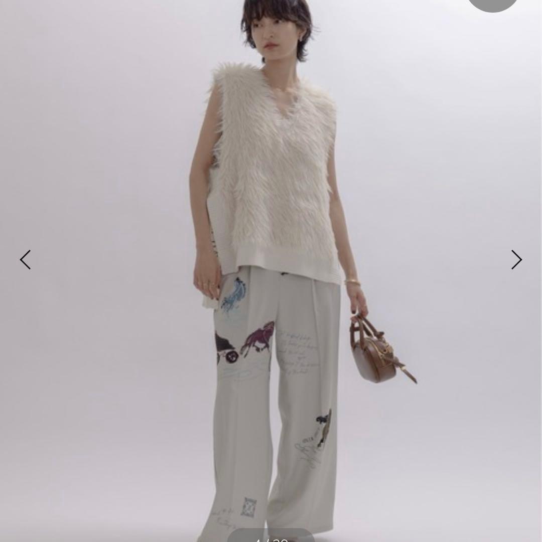Eimee Law エイミーロウ　サイド刺繍テープシャギーベスト