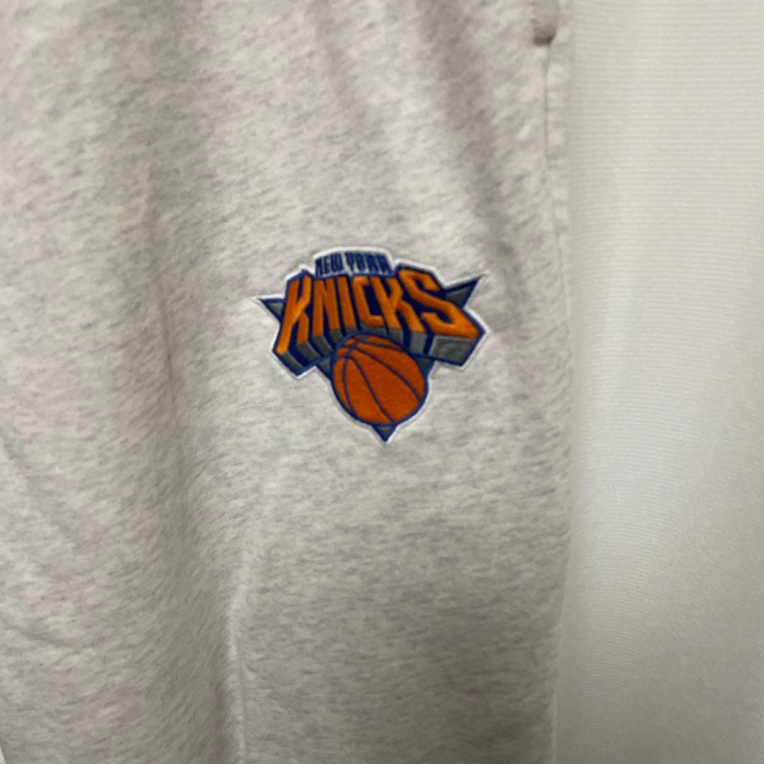 NBA New York Knicks スウェットパンツ グレー