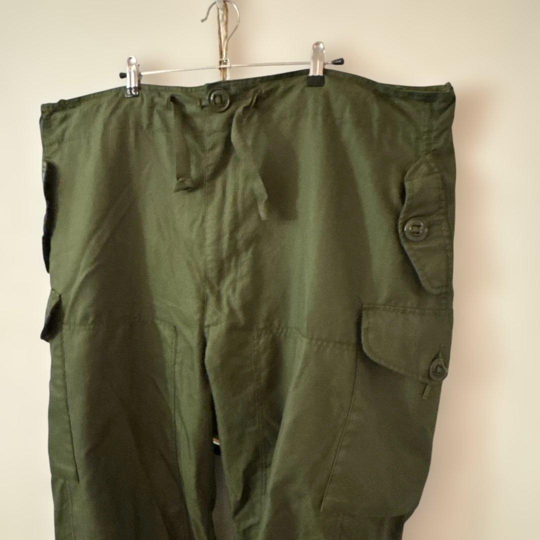 カナダ軍 ECW WINDPROOF オーバーパンツ