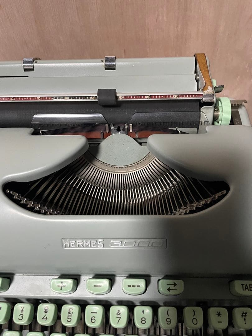 タイプライター　HERMES3000