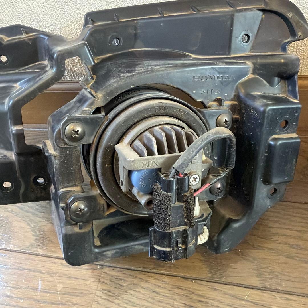 HONDAホンダ　フリード純正フォグ