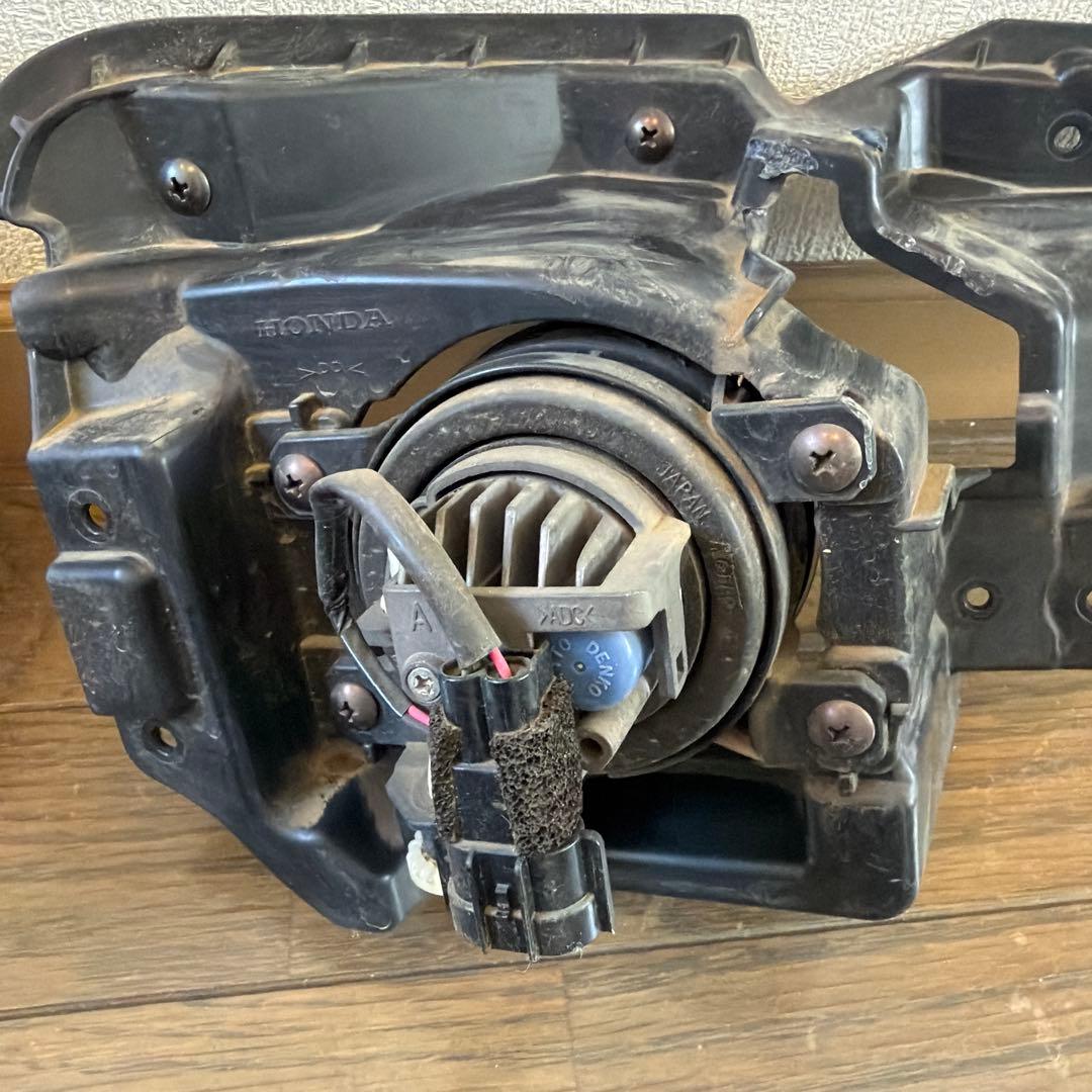 HONDAホンダ　フリード純正フォグ