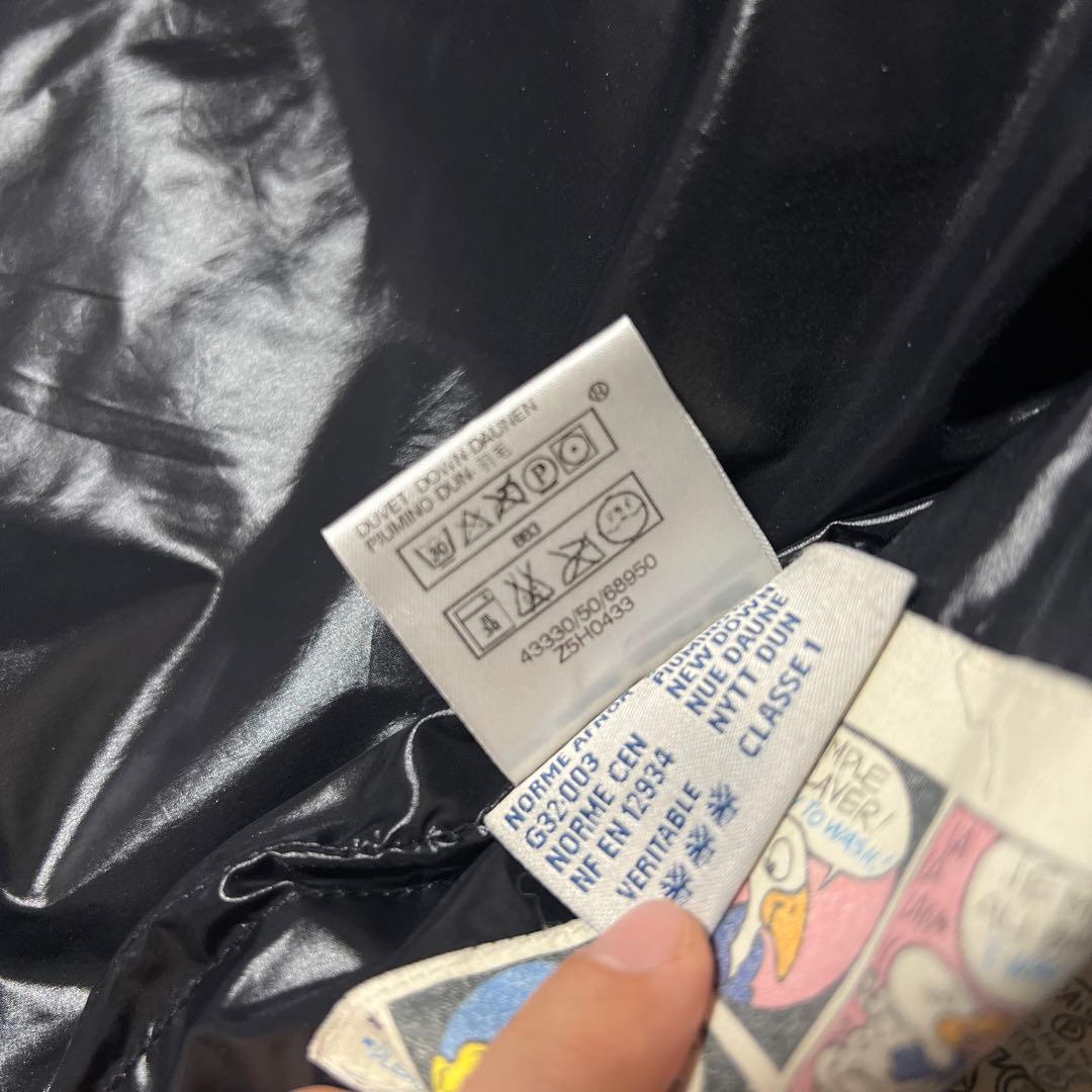 モンクレール黒 ダウンベスト