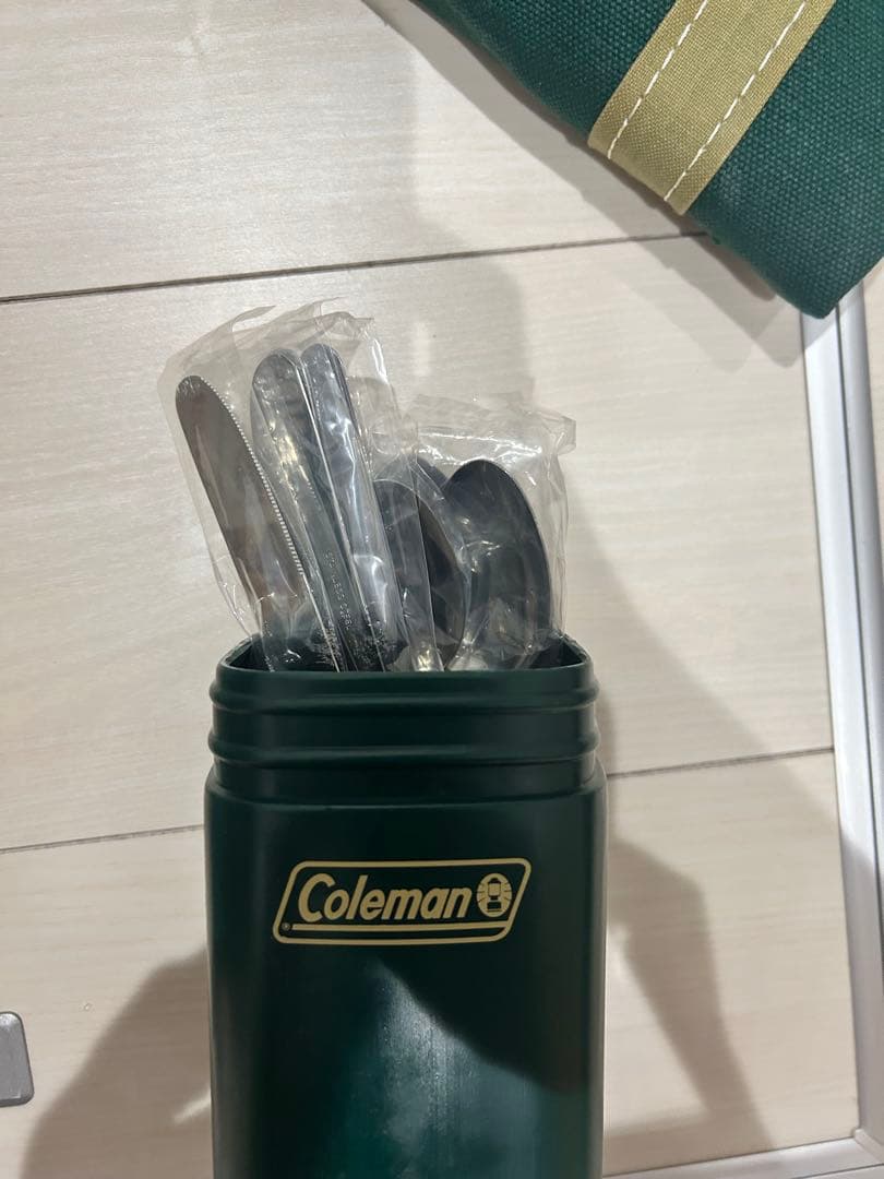 Coleman メラミンテーブル、食器、大きいバック、小さい袋セット！