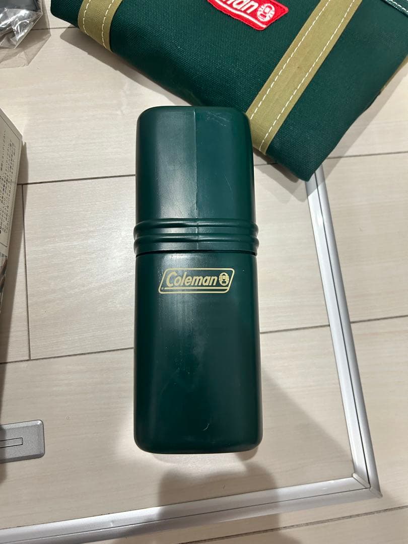 Coleman メラミンテーブル、食器、大きいバック、小さい袋セット！
