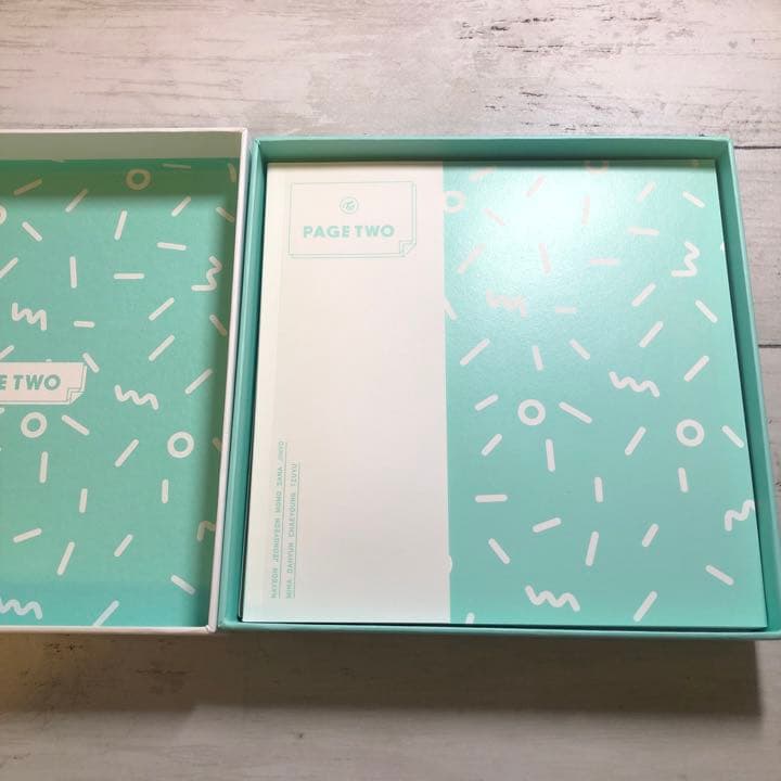 TWICE アルバム PAGE TWO チェヨンデザイン