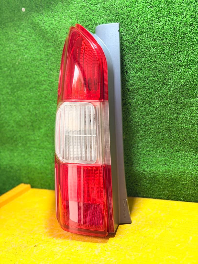 ★中古品★ 左テールランプ トヨタ テールライト ICHIKOH 52-280
